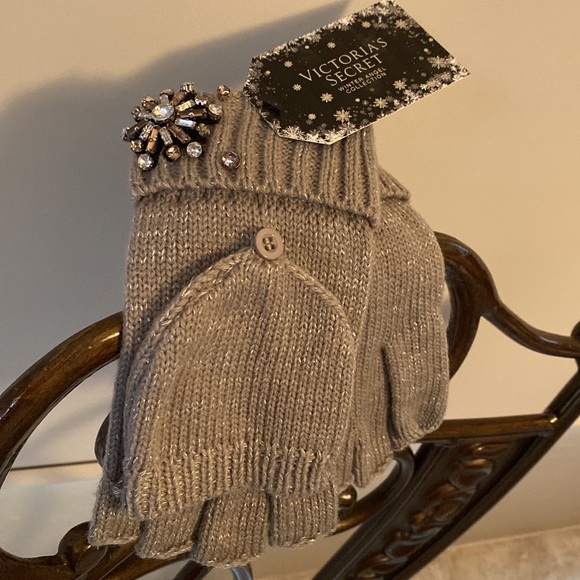 🛑 SOLD 🛑 Victoria Secret Angel Collection - Picture 1 of 4